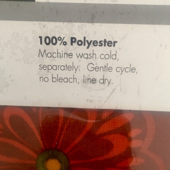 New-HOMESTYLES- Tablecloth - Picture 3 of 6